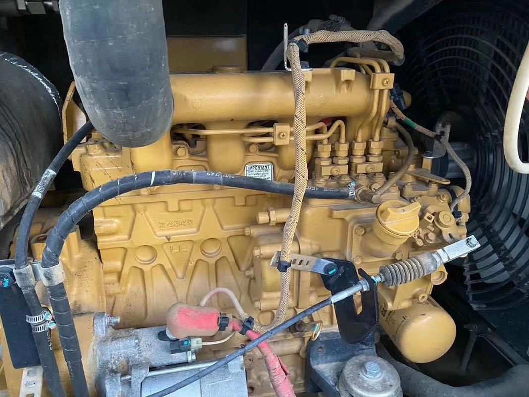 آلة حفر صغيرة في حالة جيدة حفرة يدوية 5.5 طن حفرة صغيرة CAT 305.5 كراولر