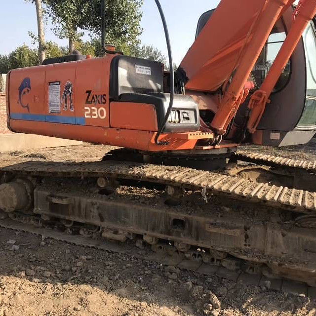 هيتاشي مبيعات ساخنة أصلية مصنوعة مستعملة هيتاشي 230 الحفرة Zx230 حالة جيدة