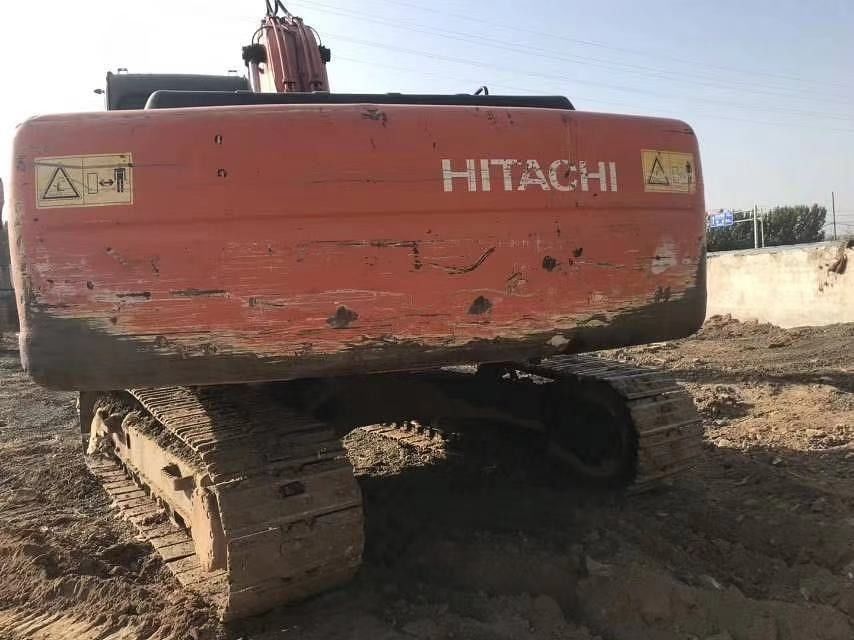 هيتاشي مبيعات ساخنة أصلية مصنوعة مستعملة هيتاشي 230 الحفرة Zx230 حالة جيدة