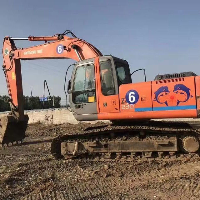 هيتاشي بيع ساخن يد ثانية اليابان أصل هيتاشي ZX260 الحفرة الزحفية السعر الرخيص الحفرة السلسلة المستخدمة