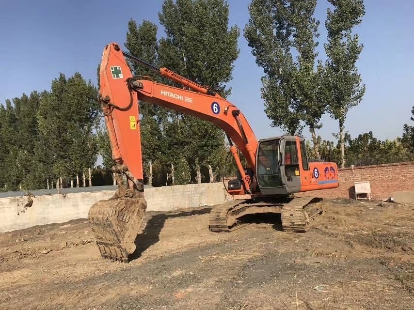 هيتاشي بيع ساخن يد ثانية اليابان أصل هيتاشي ZX260 الحفرة الزحفية السعر الرخيص الحفرة السلسلة المستخدمة