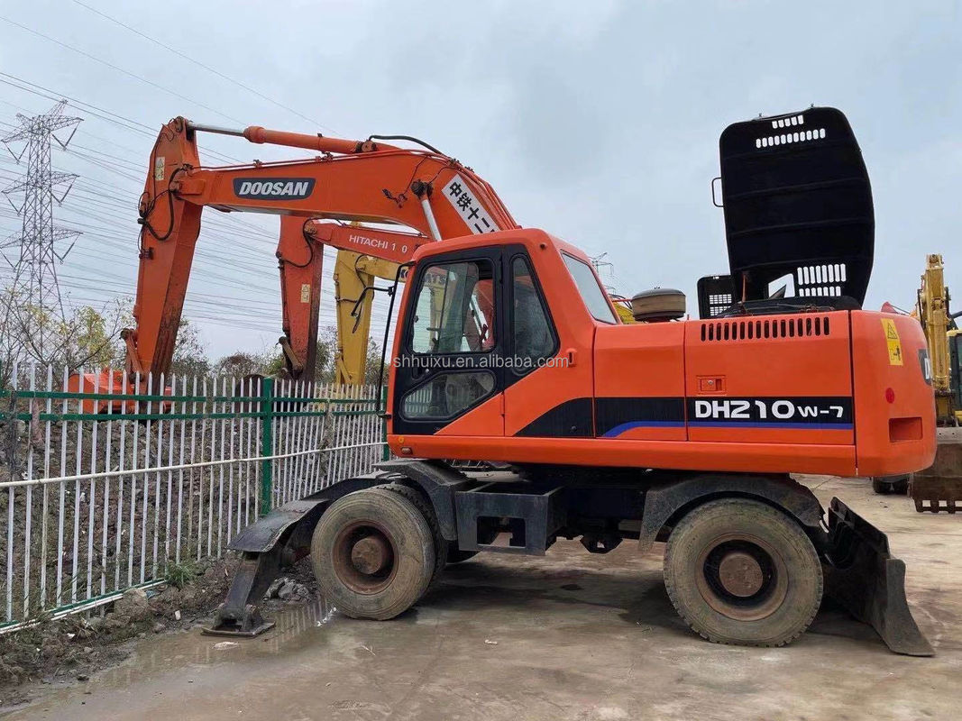 المعدات المستخدمة من الجودة DOOSAN 210W الحفرة مع سعر منخفض للبيع/المعدات الهيدروليكية المستخدمة DOOSAN 210W الحفرة الحفرة