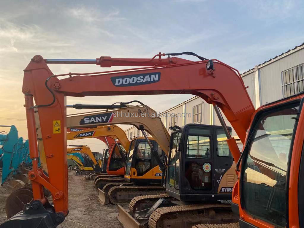 كوريا منشأ المستخدمة حفرة صغيرة Doosan75 الجودة آلة البناء/اليد الثانية الحفرة الزحفية الهيدروليكية DOOSAN75 مبيعات ساخنة