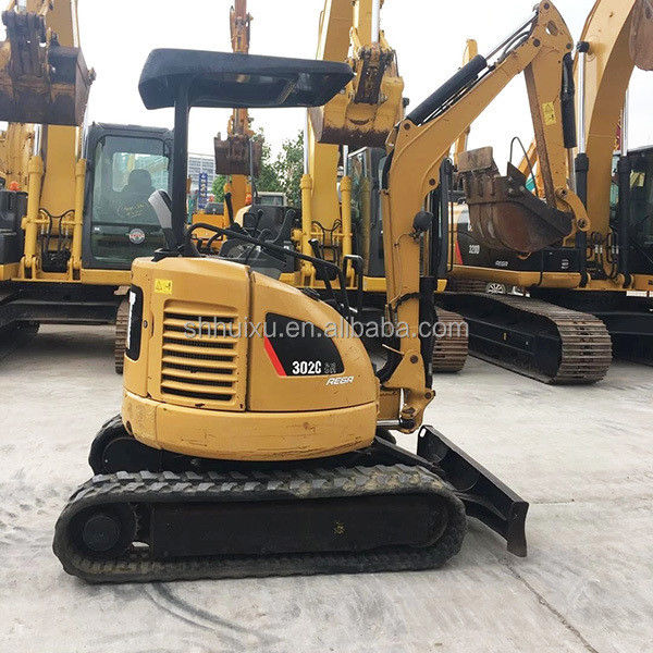 جودة جيدة اليد الثانية الحفرة الزحفية الصغيرة CAT302 المستخدمة الهيدروليكية حفرة مصغرة حفرة حفرة حفرة في المخزون