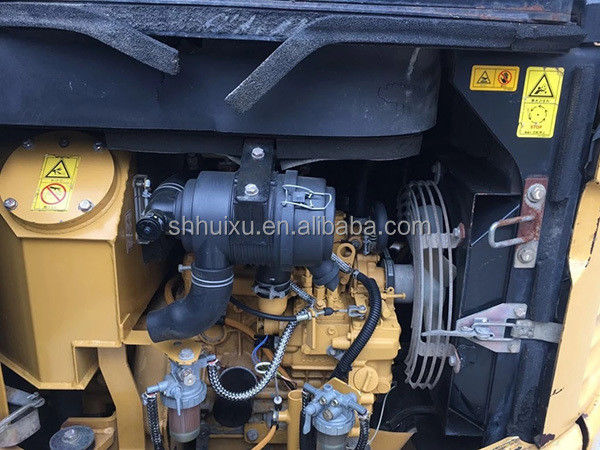 جودة جيدة اليد الثانية الحفرة الزحفية الصغيرة CAT302 المستخدمة الهيدروليكية حفرة مصغرة حفرة حفرة حفرة في المخزون