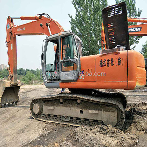 هيتاشي بيع ساخن آلة حفر يابانية هيتاشي ZX230 يد ثانية الحفرة الزحف في حالة جيدة