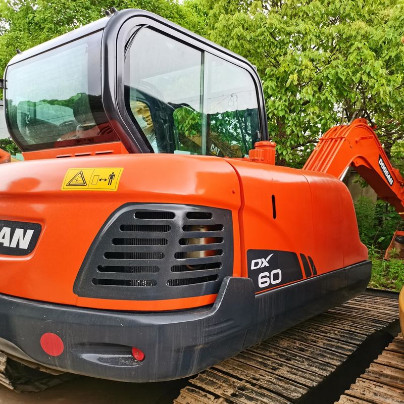 الحفرة المصغرة الأصلية المستخدمة الحفرة المصغرة Doosan DX 60 الحفرة المصغرة المستخدمة