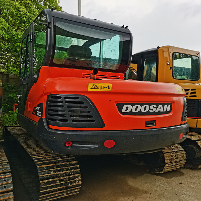 الحفرة المصغرة الأصلية المستخدمة الحفرة المصغرة Doosan DX 60 الحفرة المصغرة المستخدمة