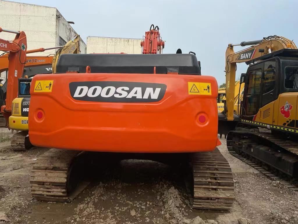 محفر دوسان DX300 مستعمل محفر دوسان مستعمل DX300LC DX225 DH225 مستخدم في حالة جيدة بسعر منخفض