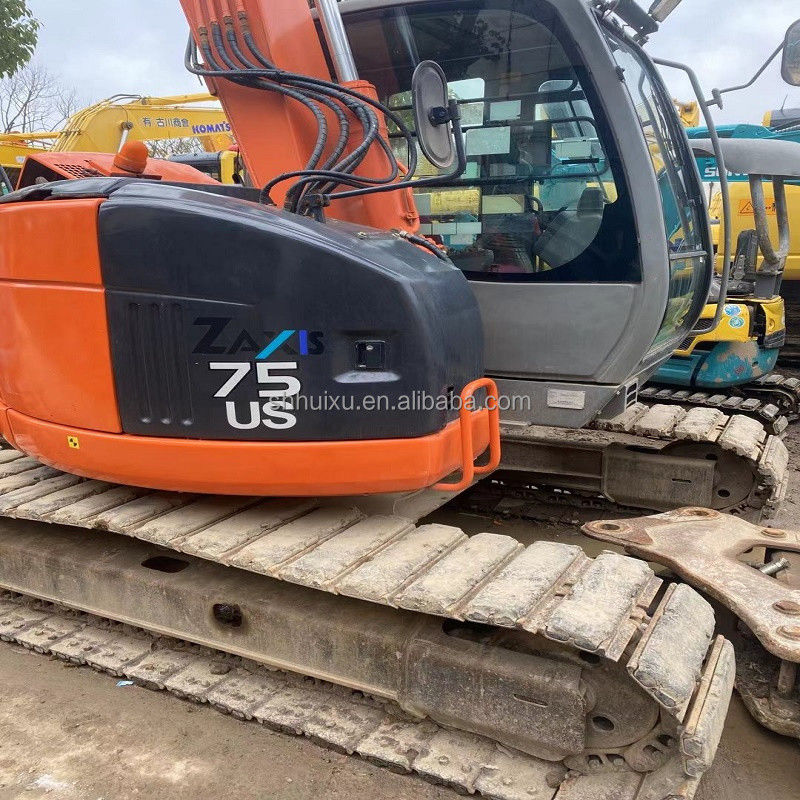 هيتاشي بيع ساخن استخدمت حفرة هيتاشي ex75ur/اليد الثانية حفرة زاحفة صغيرة في حالة جيدة هيتاشي 75