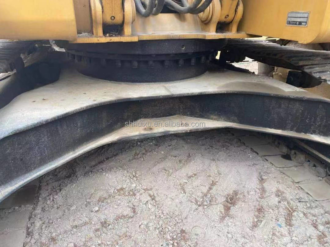 كاتربيلر 320d2 حفرة مستعملة آلة حفرة مستعملة CAT320B اليابان