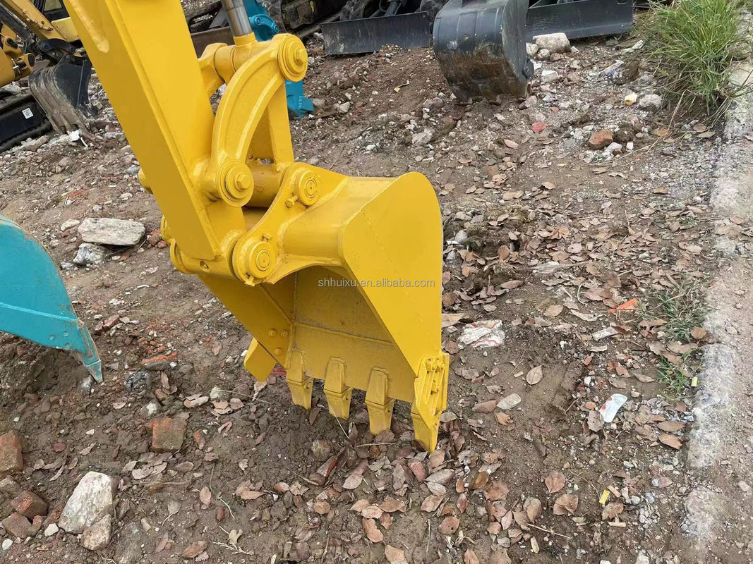 حفرة هيدروليكية مستعملة كوماتسو30 ،حفرة يد ثانية كوماتسو30 جودة جيدة بسعر رخيص للبيع