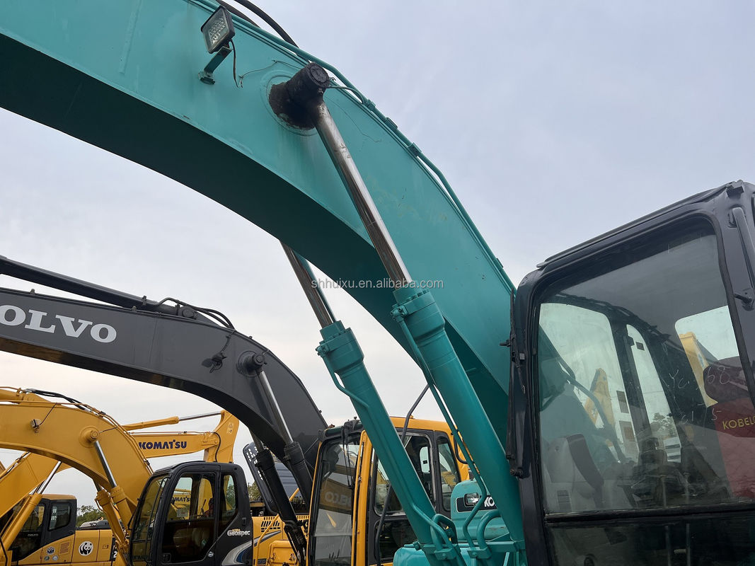 الحفرة المستخدمة كوبيلكو SK200 منتج بيع ساخن يد ثانية كوبيلكو SK200 للبيع