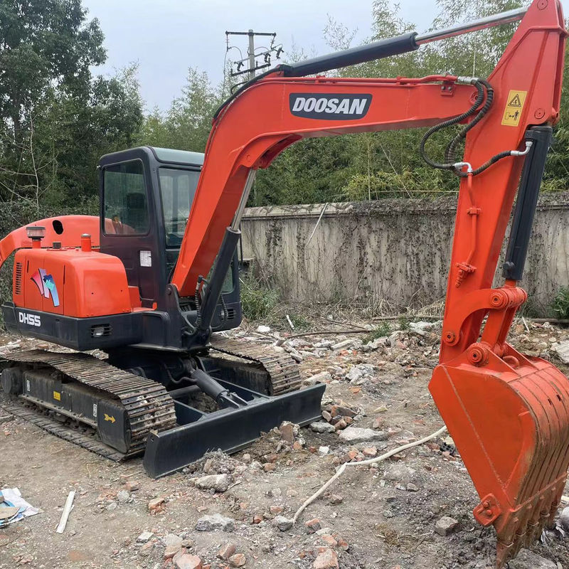 حفرة هيدروليكية صغيرة مزحومة دوسان 55 حفرة صغيرة معدات مستعملة يد ثانية حفرة مضغوطة حفرة صغيرة السعر