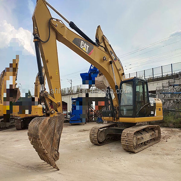 حفرة حفرة هيدروليكية مستعملة CAT320D من اليابان للبيع