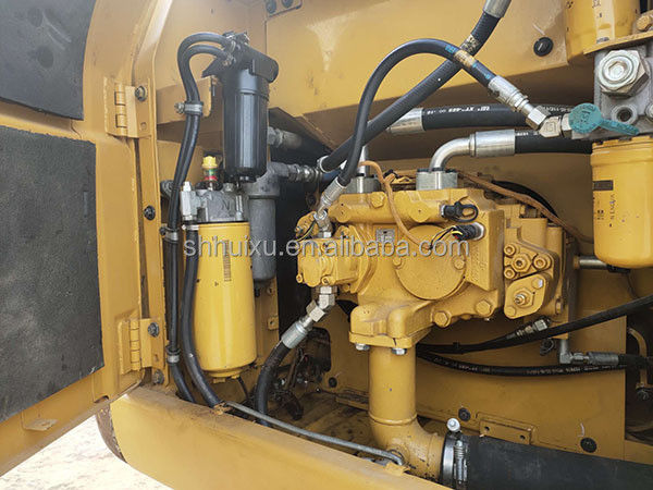 حفرة حفرة هيدروليكية مستعملة CAT320D من اليابان للبيع
