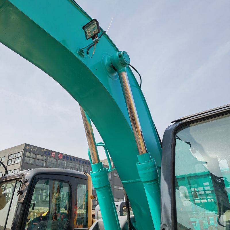 ساعات عمل منخفضة حفرة زحف يدوية kobelco 135 اللون الأصلي
