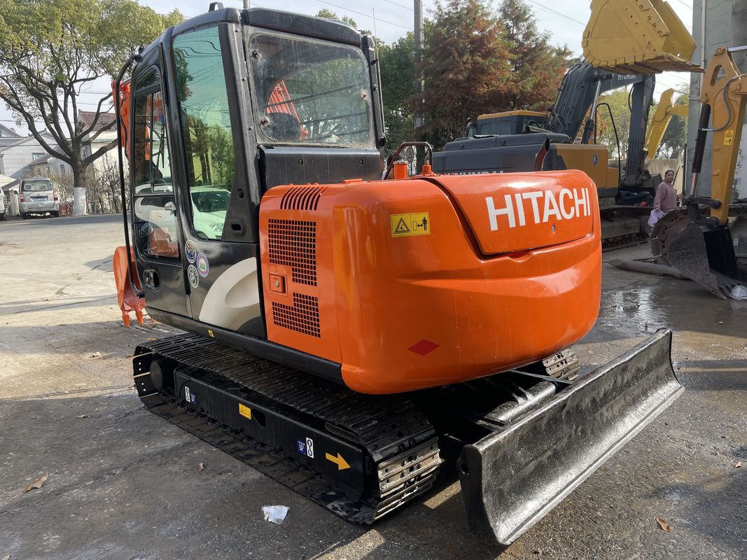 مُستخدَم هيتاشي 55U ZX60 ZX70 ZX120 حفرة صغيرة يد ثانية هيتاشي حفرة صغيرة 55U للبيع