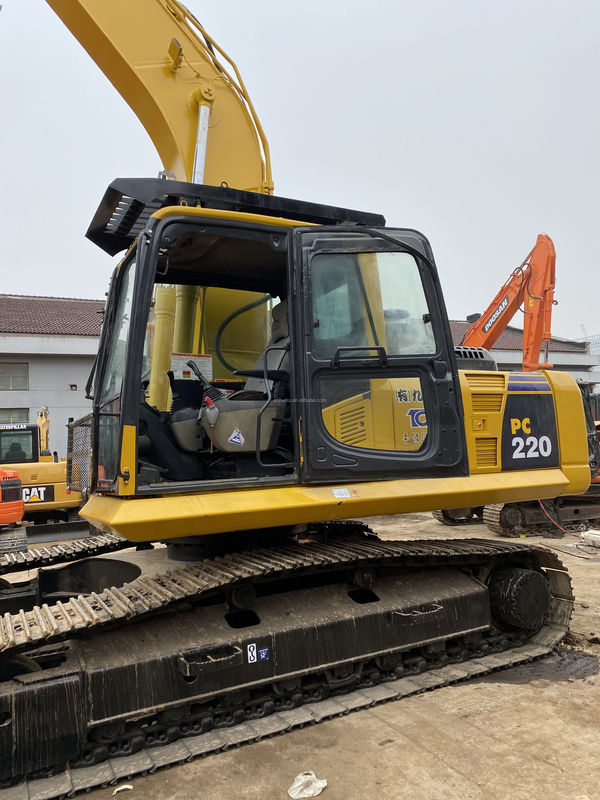 كوماتسو كوماتسو PC 220-8 حفرة مستعملة اليد الثانية الهيدروليكية الزحف حفرة آلة للبيع كوماتسو حفرة