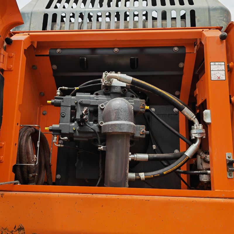 الجودة الممتازة الحفرة الهيدروليكية المزروعة من يد ثانية DOOSAN DH500/استخدمت doosan dh 500 للبيع