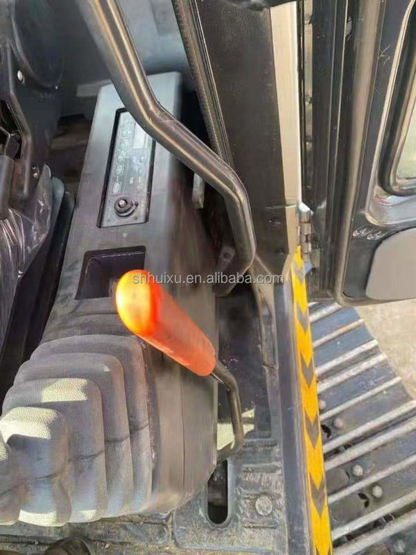 هيتاشي في المخزون حالة جيدة هيتاشي ZX200-5 يد ثانية حفرة الزحف الهيدروليكية/آلة حفر مستعملة هيتاشي ZX200-5 سعر رخيص