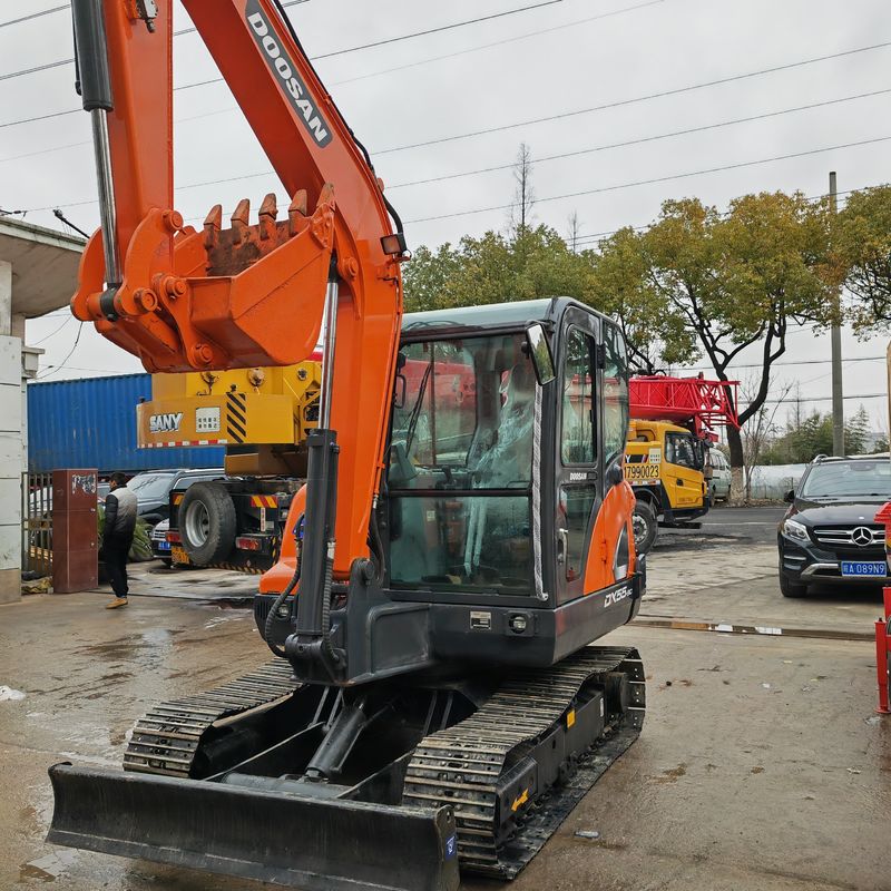 5.5 طن ميني مستعمل دوسان Dx55 محفر مستخدم 0.75m3 سعة دلو