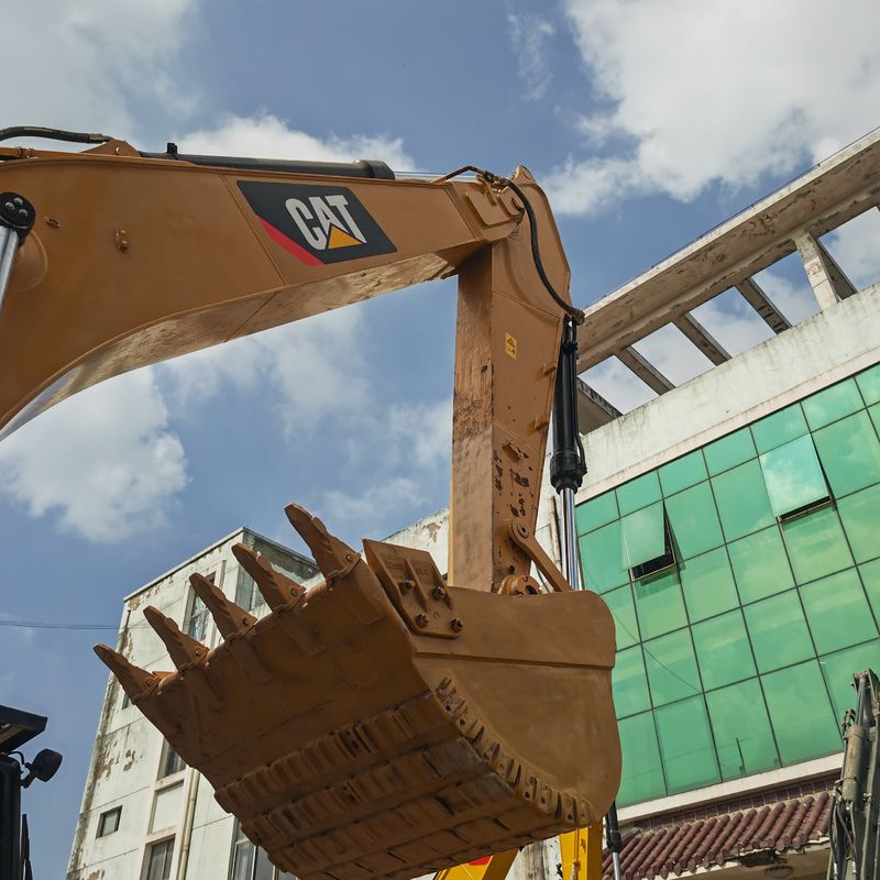 آلة حفر هيدروليكية مستعملة CAT320D 330 320GC حفرة زحفية يدوية/كاتربلير آلات بناء مستعملة