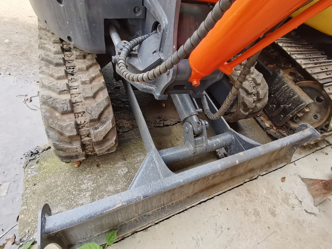 أكثر ما تباع هو HITACHI 30U الحفرة الهيدروليكية الزحفية يد ثانية جودة جيدة / آلة حفرة مستعملة HITACHI 30U بيع ساخن