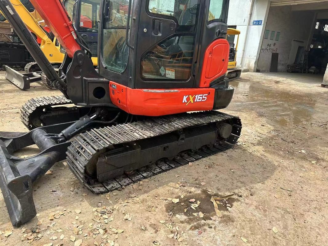 الحفرة المصغرة المستخدمة Kubota165 اليابان المنشأ السعر الرخيص/اليد الثانية الزحف الهيدروليكي الحفار Kubota165 جودة عالية