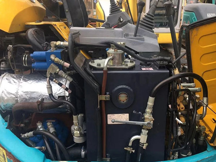 المعدات الهيدروليكية المستعملة الحفرة Kubota30 الجودة العالية/حفرة صغيرة مستعملة Kubota30 اليابان