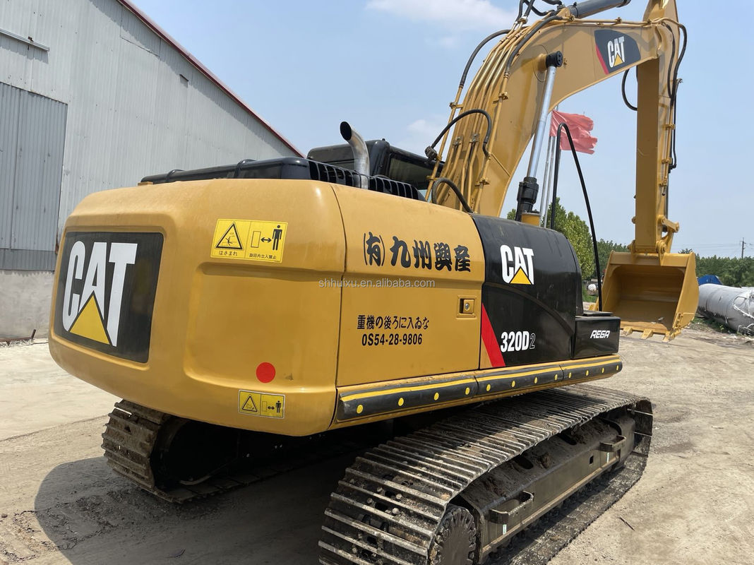 حفرة اليرقات 320d / آلة الحفرة المستخدمة Cat320D اليابان
