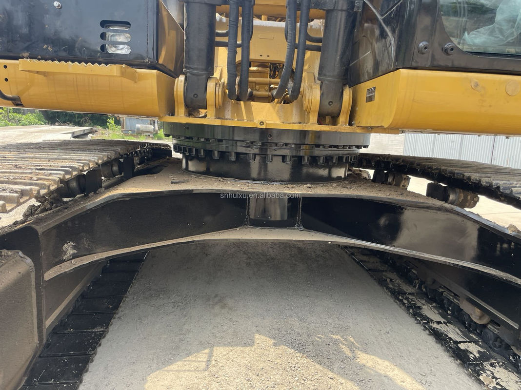 حفرة اليرقات 320d / آلة الحفرة المستخدمة Cat320D اليابان