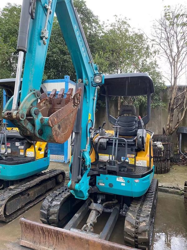 الحفرة الزحفية KUBOTA U-30/ المحرك الياباني KUBOTA U-30