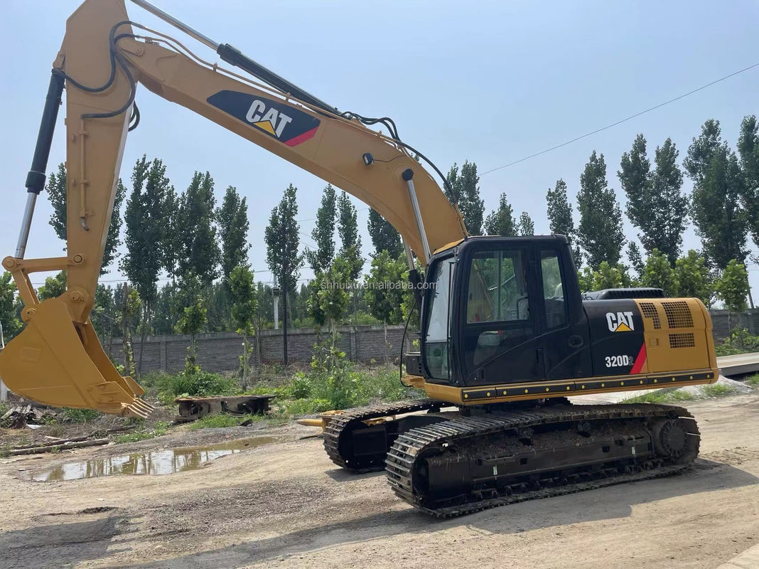 آلة حفر ذات جودة جيدة من يد ثانية Cat320D اليابان المصدر حفرة اليرقة المستخدمة مع EPA Caterpillar في المخزون
