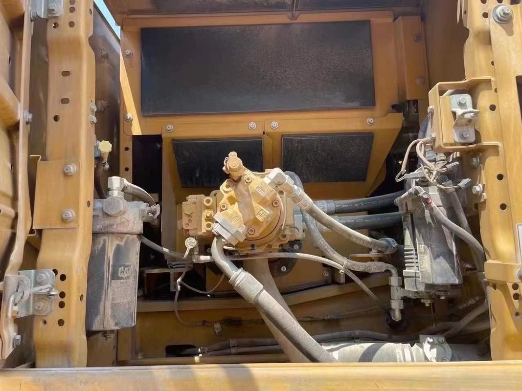 36 طن من الجودة العالية Caterpillar CAT336DL حفرة مستعملة حفرة زحفية مستعملة CAT 336 في شنغهاي