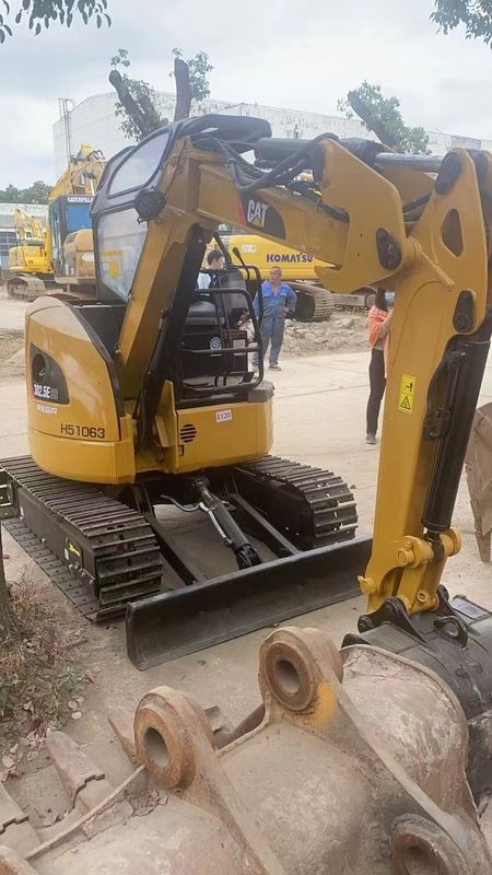 الحفارة المستخدمة CAT302.5 بدون قيادة سيارة القيادة حفرة يد ثانية الحفارات المصغرة للبيع
