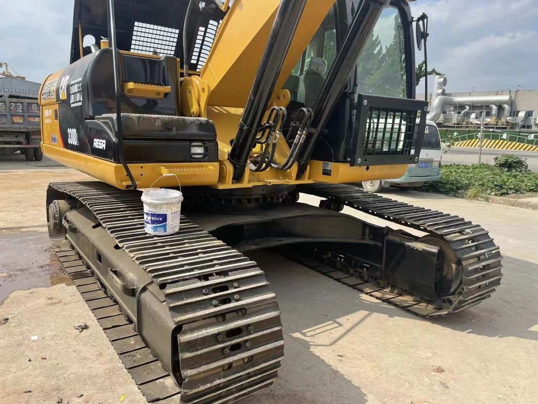 الحفرة الزحفية الكبيرة CAT 330D الحفرة اليدوية الثانية تستخدم آلة ثقيلة 30 طن الزحفية الهيدروليكية الحفرة الكبيرة