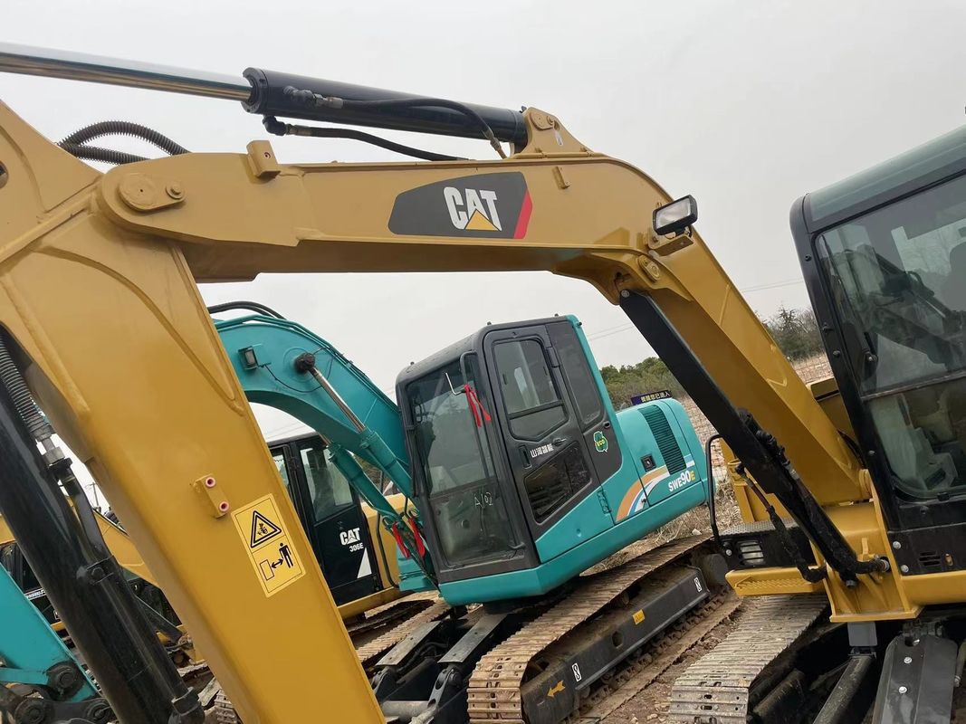 آلات البناء الأخرى ميني اليد المستخدمة CAT305.5 الهيدروليكية الزحفية الحفرة الخلفية الحفرة المستخدمة في دولة الإمارات العربية المتحدة الحفرة المستخدمة