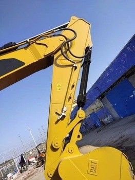الحفرة المستخدمة القطة اليرقة 320D.