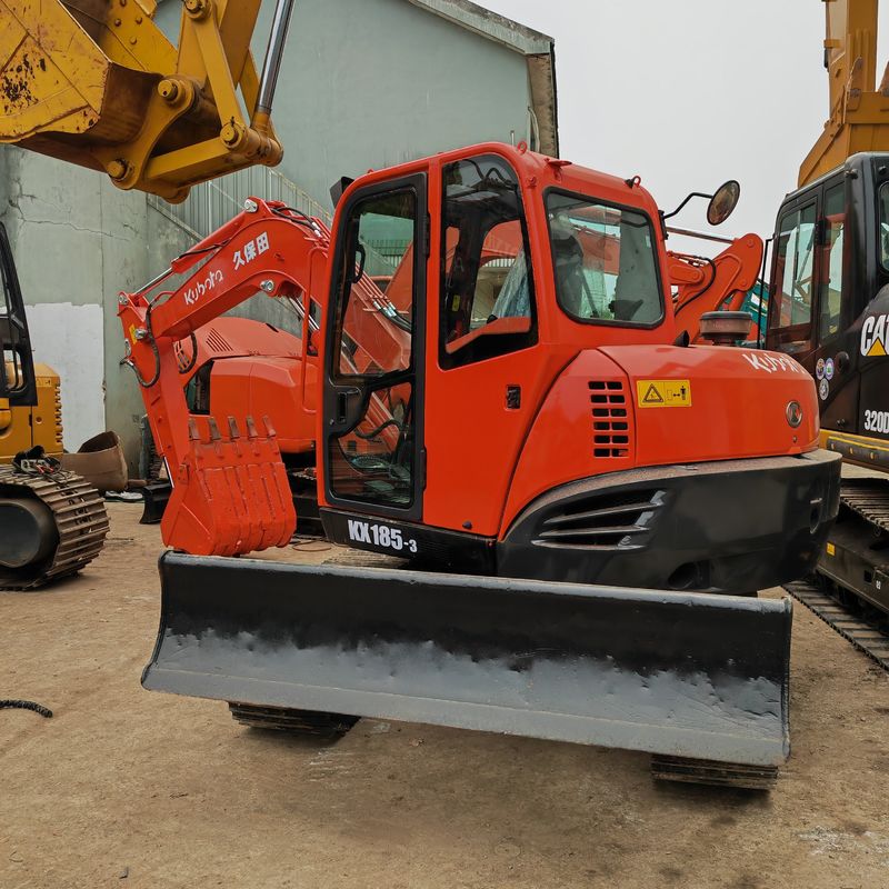 حفرة مستعملة بحجم متوسط kubota185/ مستعدة للشحن حفرة مستعملة Kubota 185 للبيع