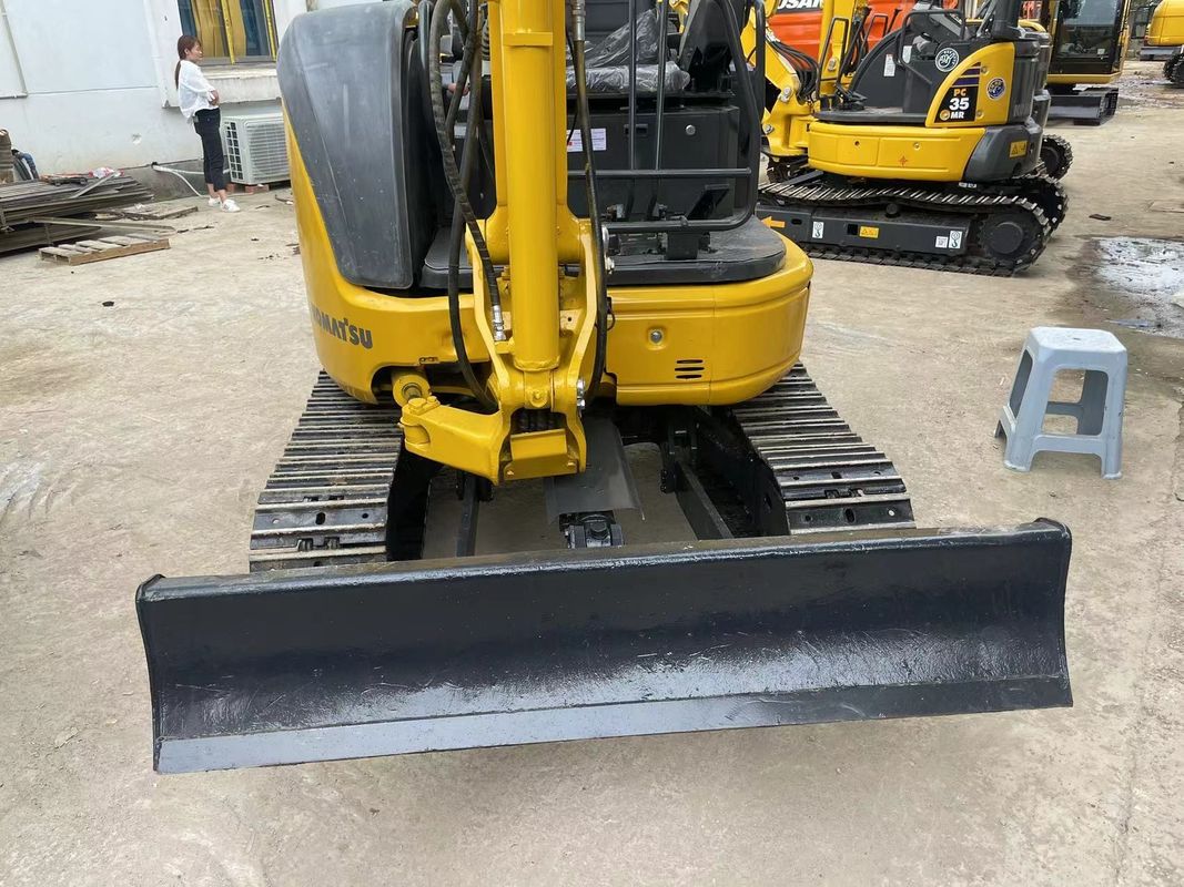 كوماتسو PC35MR الحفرة المصغرة المستخدمة آلة بناء الحفرة الزحفية المصغرة المستخدمة كوماتسو PC35