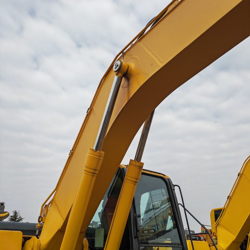 الطلاء الأصلي المستخدم الحفار كوماتسو pc240-8/محرك عالية الطاقة المستخدم كوماتسو pc240-8