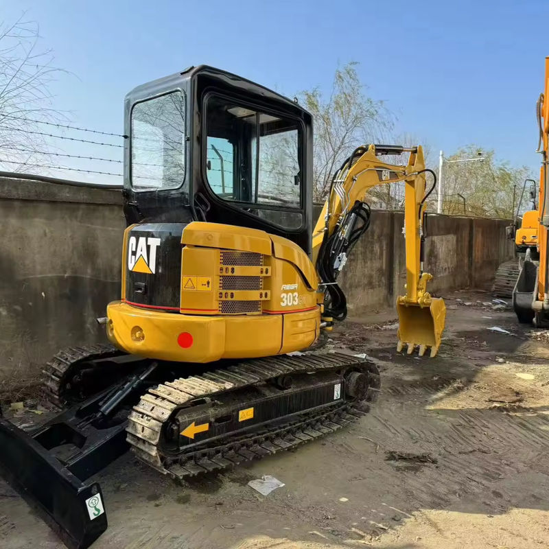 جودة موثوقة سعر المصنع الجرار الحفارات المصغرة المستخدمة CAT 303 للعمل في المنزل