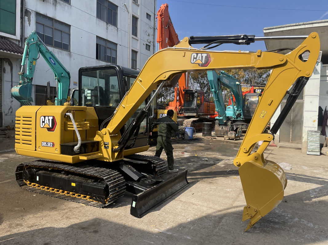 الحفارات المستعملة CAT 305.5 307.5 308 320D للبيع