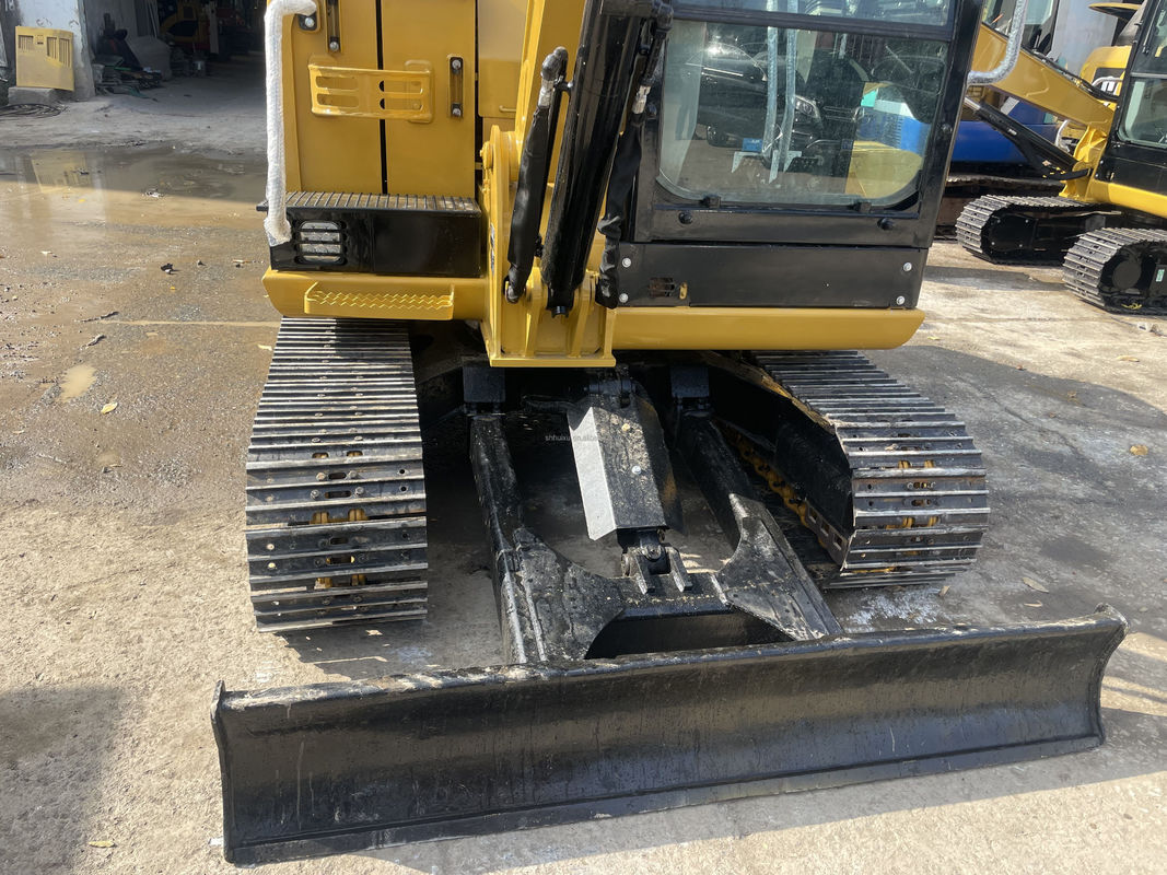 الحفارات المستعملة CAT 305.5 307.5 308 320D للبيع