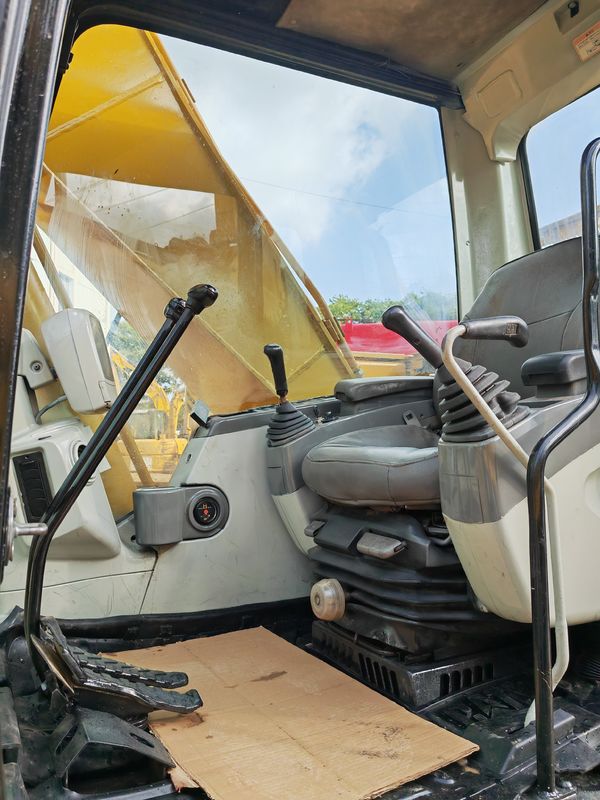 بيع مصنع مباشر آلة الحفر المستخدمة كاتربيلر CAT320 320D / 20T الحفر الزحف المستخدمة