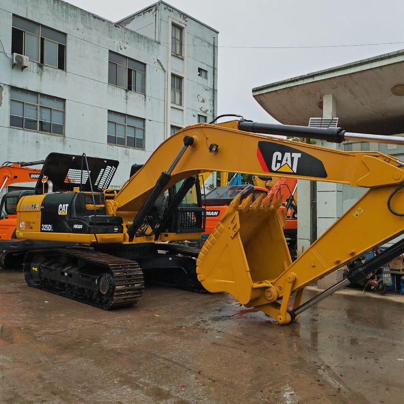 حفرة CAT 325DL مستعملة آلة بناء حفرة CAT 325DL مستعملة للبيع