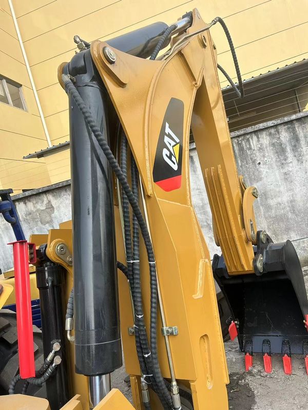 محرك الحفر المستخدم كاتربيلر CAT420F محرك الحفر المستخدم