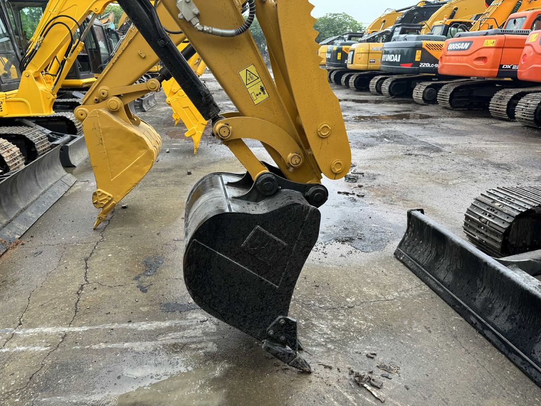 الحفارات المستعملة CAT 306 آلات البناء الحفارات المستعملة حفرة اليرقة CAT 306 ضمان الجودة للبيع