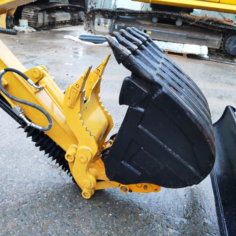 حفرة مصغرة من نوع CAT 305.5E مستعملة بدون ذيل Caterpillar 305.5 حفرة مصغرة من نوع CAT302 CAT305.5 CAT306 CAT304 CAT305